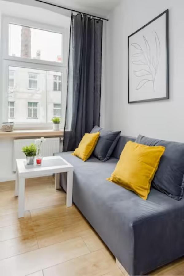 Kawalerka W Srodmiesciu 22 Apartamento Łódź Exterior foto