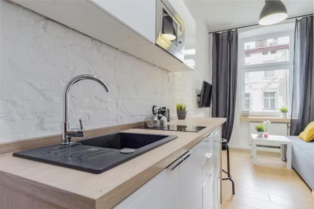 Kawalerka W Srodmiesciu 22 Apartamento Łódź Exterior foto